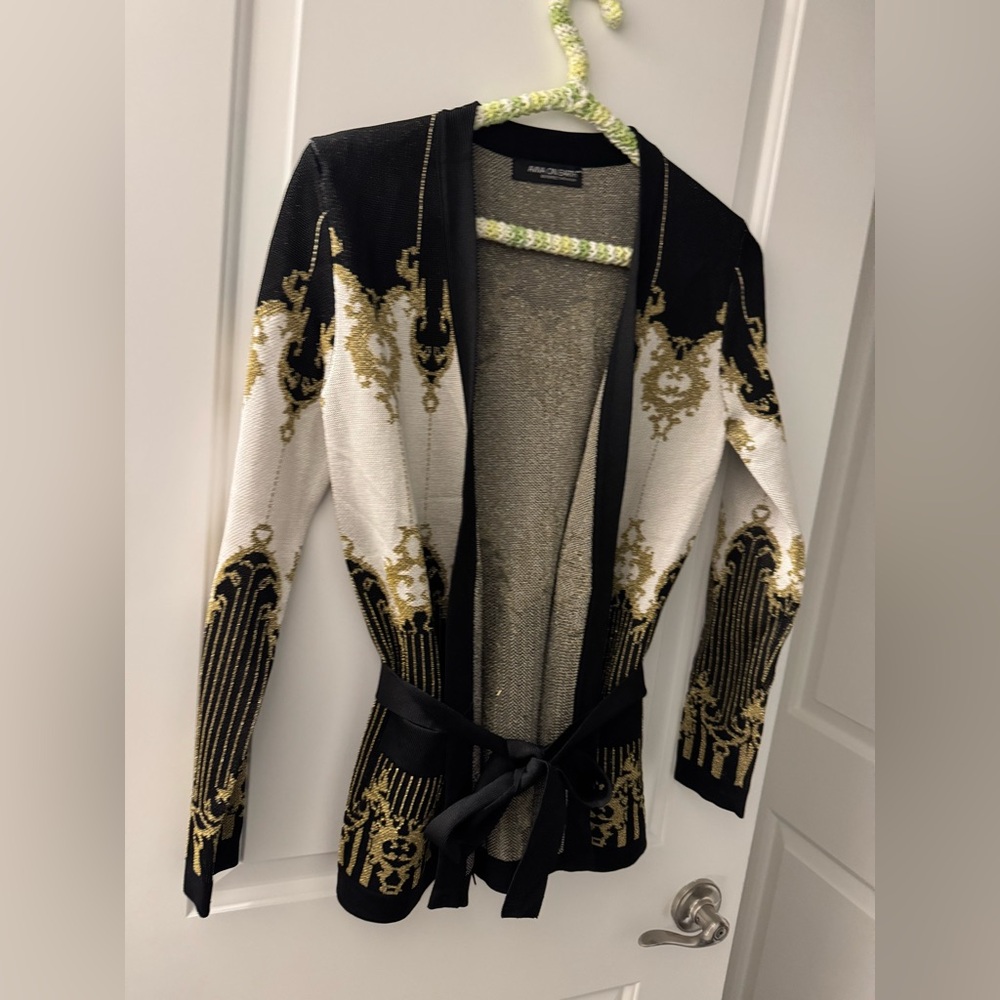 Aviva on earth Black-Gold Jacquard Knit Cardigan
